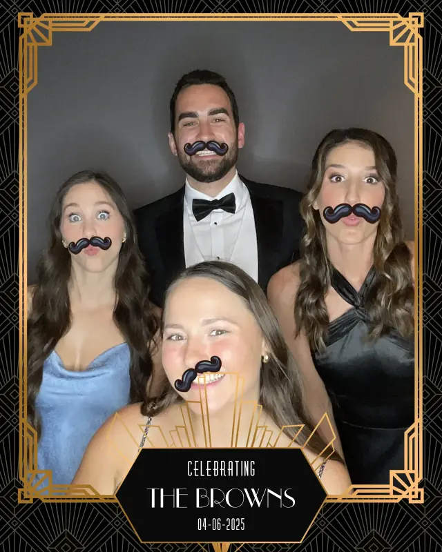 Wedding selfie bar station